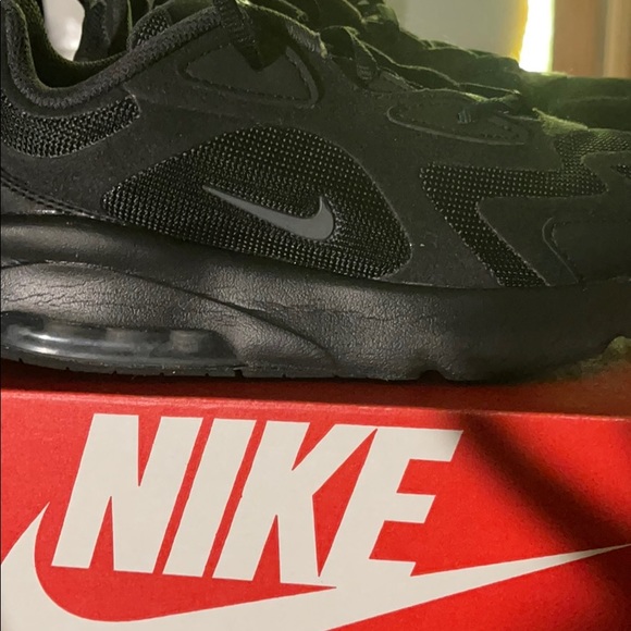 Boys sneakers - Picture 2 of 6